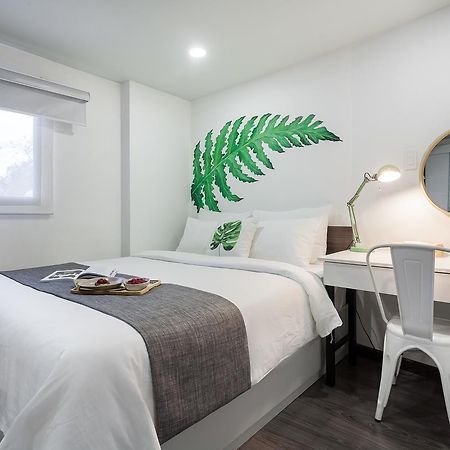 La Regatta Boutique Residences Ho Chi Minh City Bagian luar foto